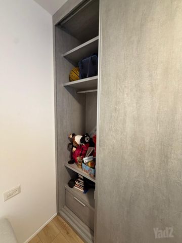 ארון הזזה