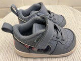 Nike Shoe Unisex Size 19,5