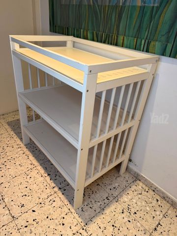 שידת החתלה