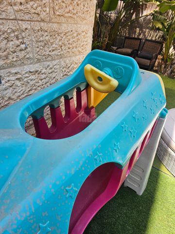 בית משחק + מגלשה