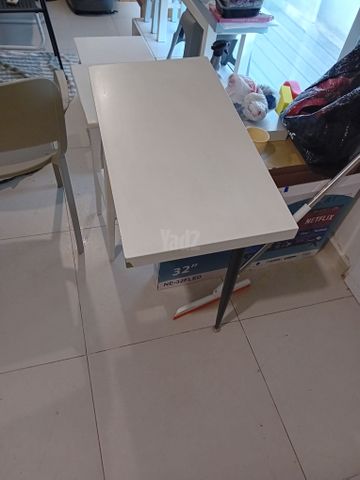 שולחן
