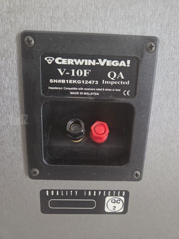 רמקולים Cerwin-Vega