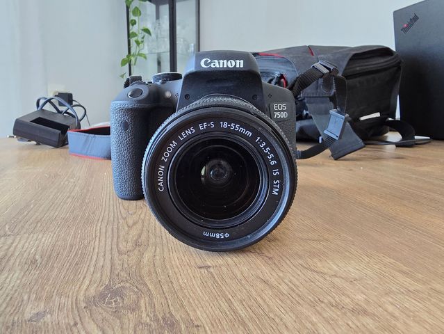 מצלמה CANON 750D