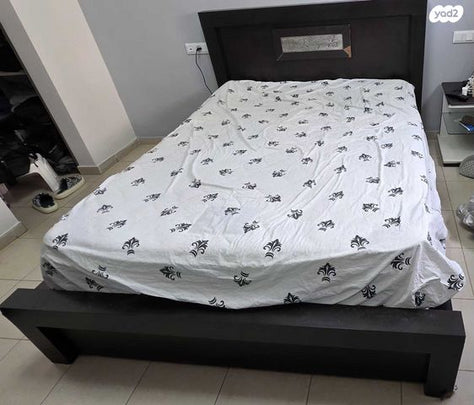 מיטה זוגית