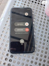 אייפון 11 נעול