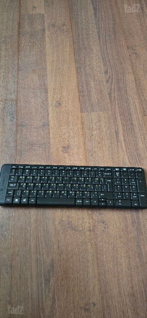מקלדת אלחוטית Logitech קטנה