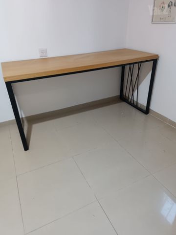 שולחן משרדי חדש