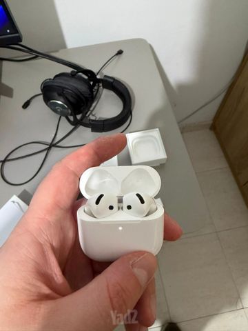 Airpods 4
