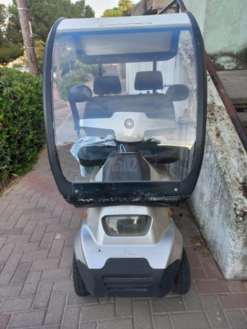 קולנועית למכירה