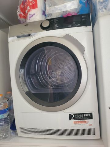 מייבש AEG