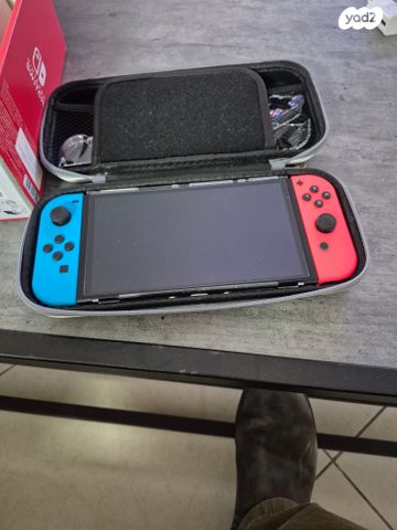 למכירה Nintendo switch oled