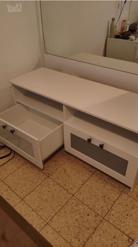 שידת טלויזיה