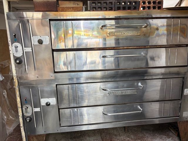 תנור Bakers Pride כפול Y-600