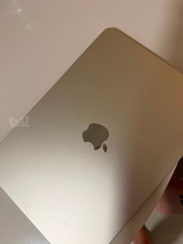 Macbook air m2