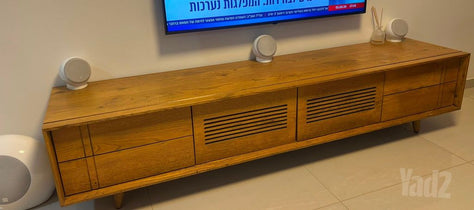 מזנון ושולחן
