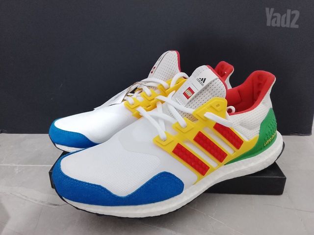 Adidas Ultraboost-LEGO