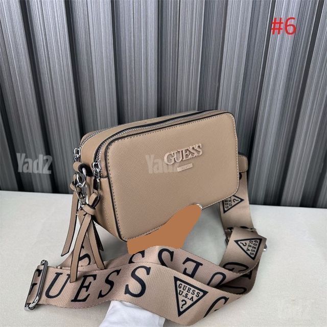 תיק GUESS