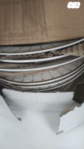 צלחות