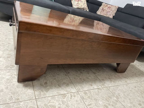 שולחן עץ מלא