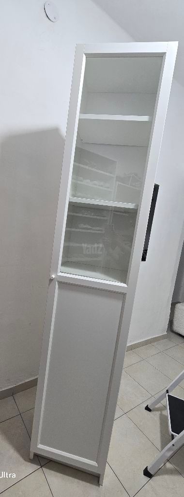 ארון ויטרינה