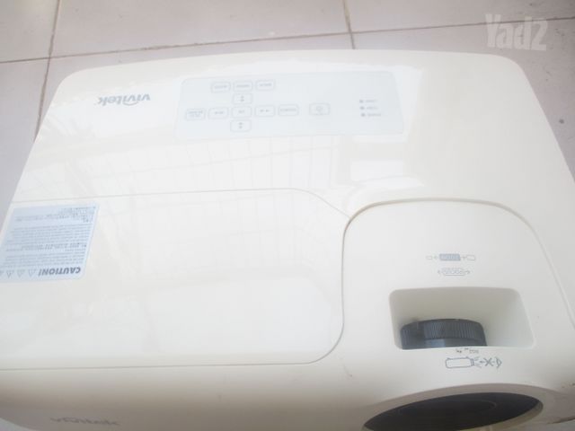 מקרן DW275 VIVITEK