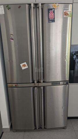 מקרר שארפ  4 דלתות 611 ליטר
