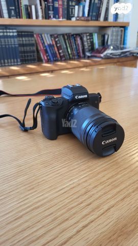 מצלמת Canon m50