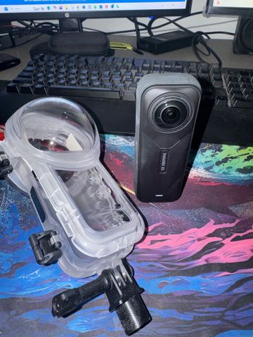 מצלמת Insta360 X5
