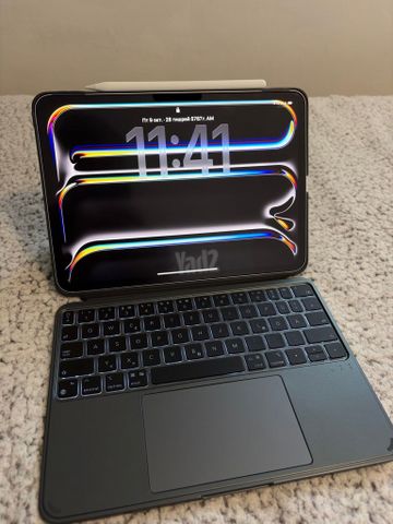 iPad Pro 11 ESR M4/M5 Keyboard