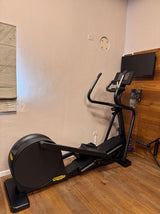 מכשיר אליפטי Technogym
