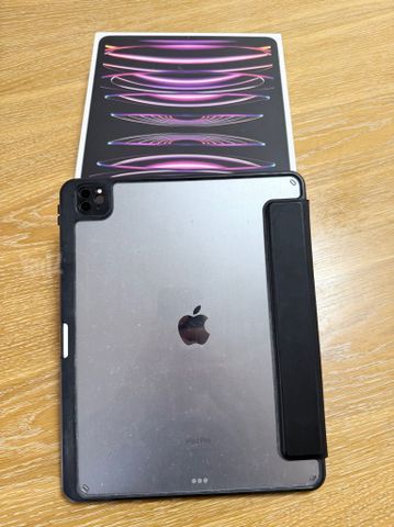 iPad Pro 12.9 דור 6 (M2)