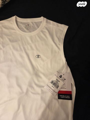 גופיית under armor לבנה M