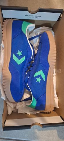 נעלי converse