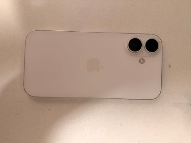 אייפון 16 128GB