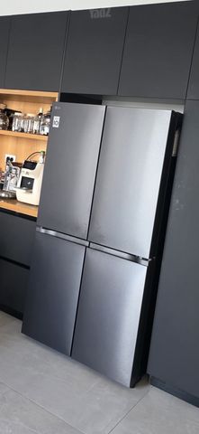 למכירה מקרר LG