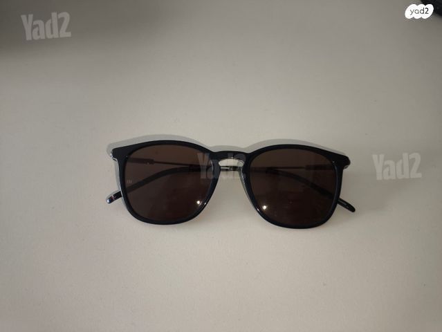 משקפי שמש Tommy Hilfiger