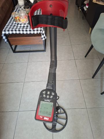 גלאי מתכות