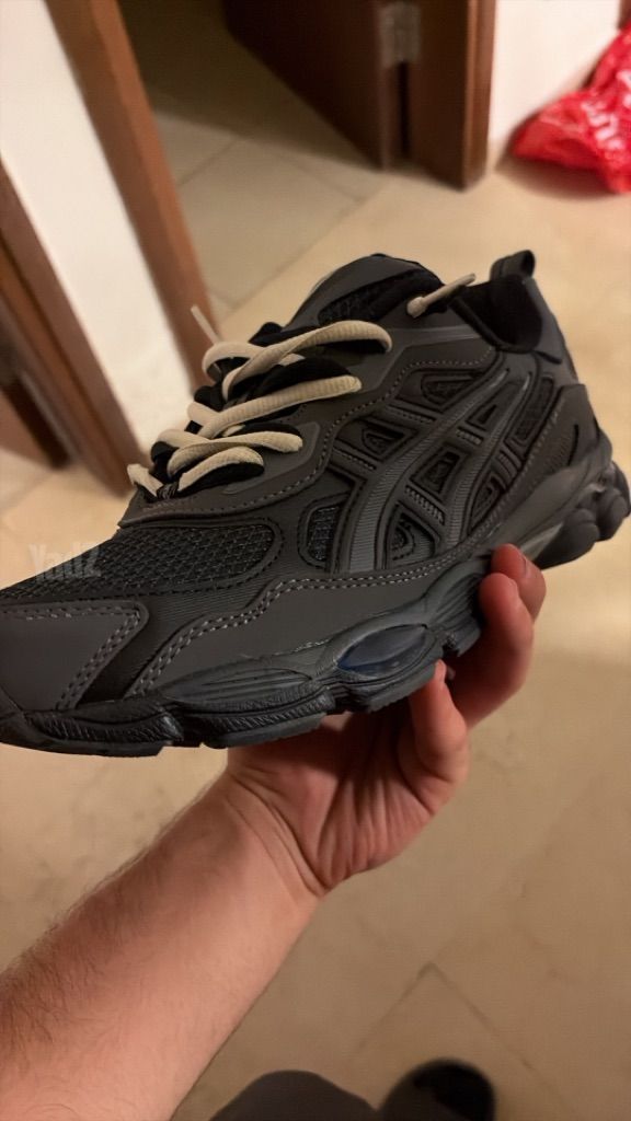 נעלי acics gel nyc שחורות