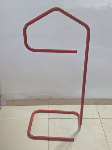 מתלה בגדים
