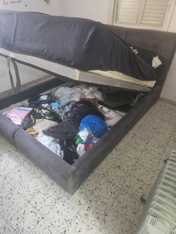 מיטה זוגית יפה