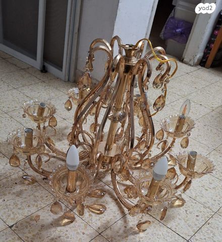 נברשת. 8 קנים