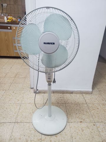 מאוור עמוד
