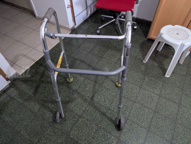 הליכון מתקפל