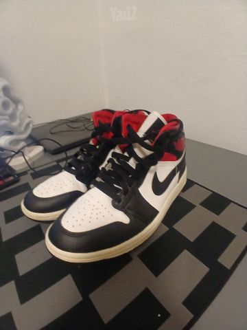 Nike Air Jordan (Size 39)