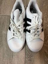נעלי adidas grand court