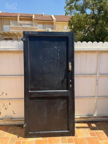 דלת
