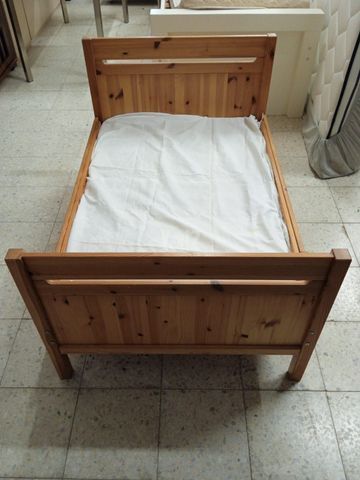 מיטת מעבר מתארכת 126-213