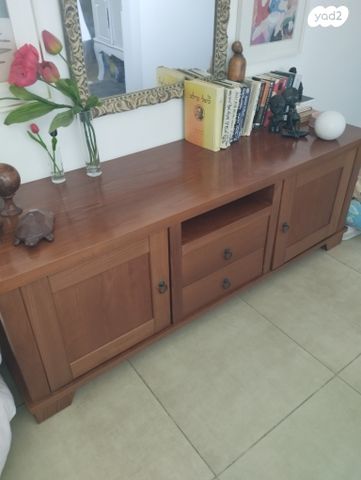 מזנון עץ