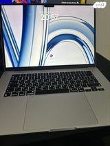 MacBook Air 15" M2 / 512GB