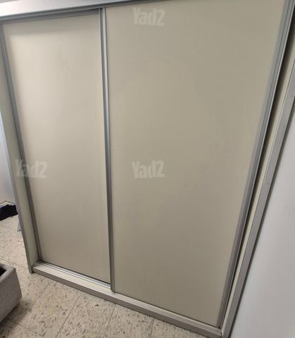 ארון בגדים
